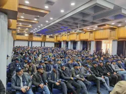المتصرفون التربويون "ينذرون" وزارة "برادة" وينظمون إنزالا وطنيا أمام مقرها بالرباط